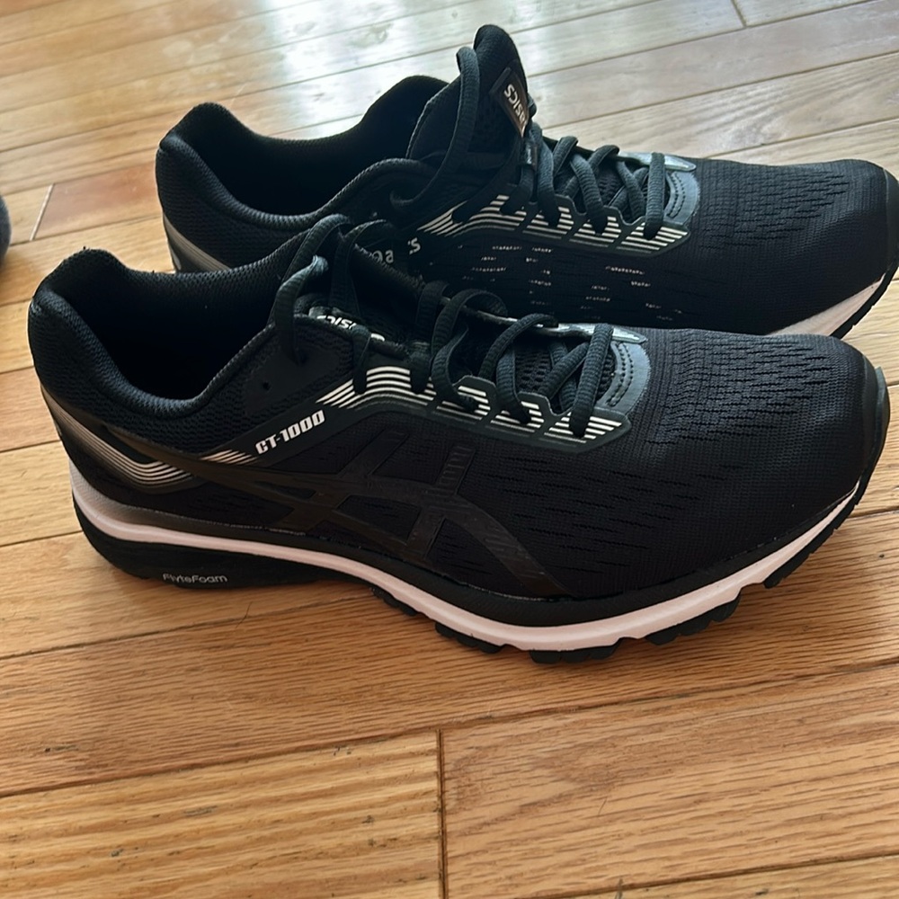 Women’s ASICS running shoes